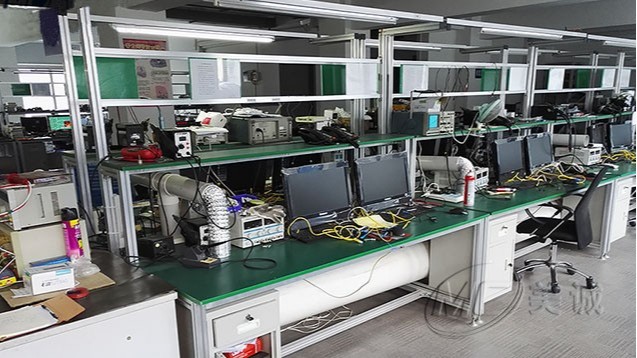 實(shí)驗室防靜電工作臺 實(shí)驗室防靜電工作臺